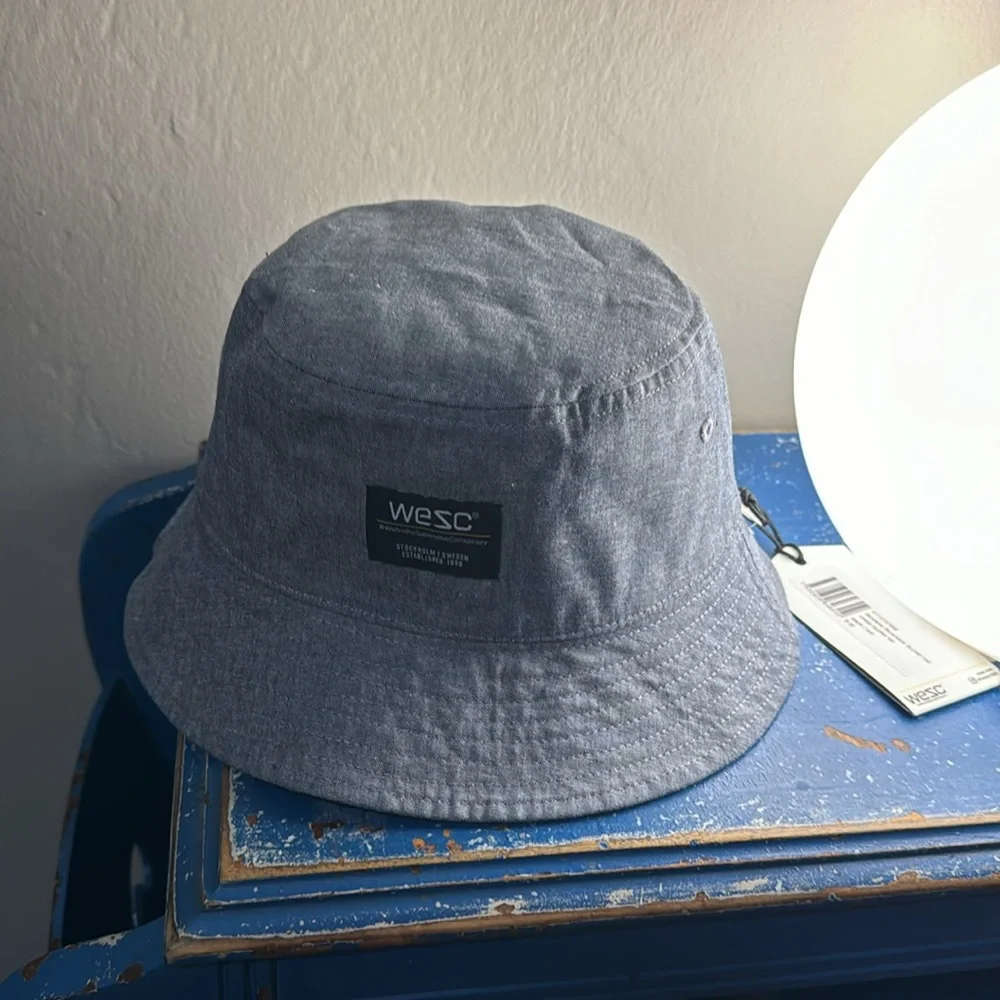 WeSC Bucket - Picture 4 of 4
